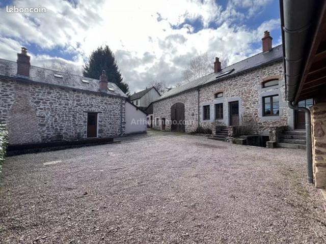 Maison 9 pièces 214 m²