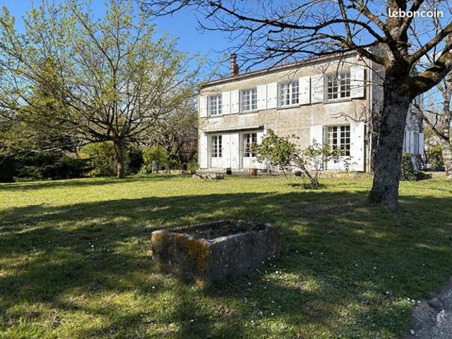 Maison 9 pièces 214 m²