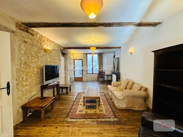 Maison 9 pièces 214 m²