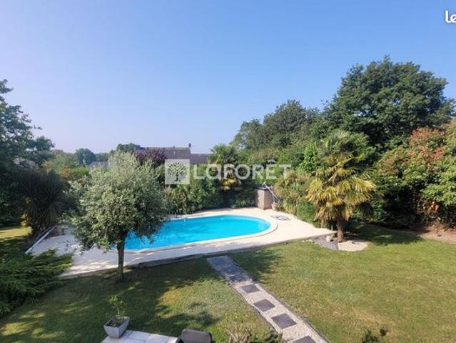 Maison 9 pièces 214 m²