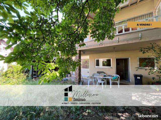 Maison 9 pièces 215 m²