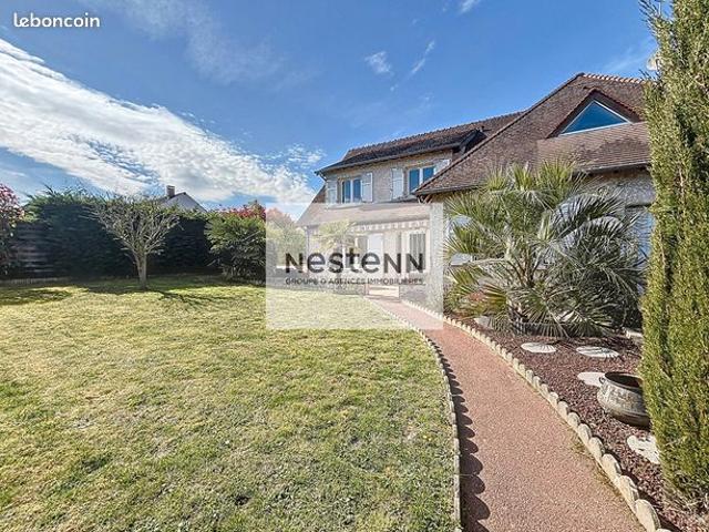 Maison 9 pièces 215 m²