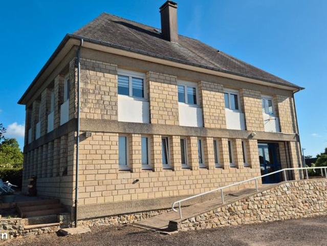 Maison 9 pièces 215 m²
