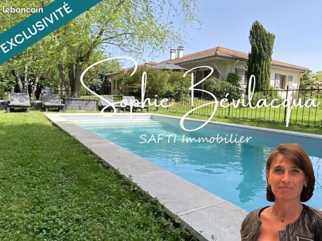 Maison 9 pièces 215 m²