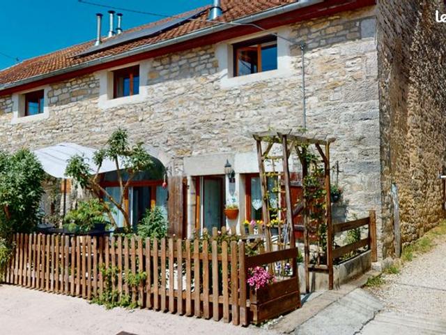 Maison 9 pièces 215 m²
