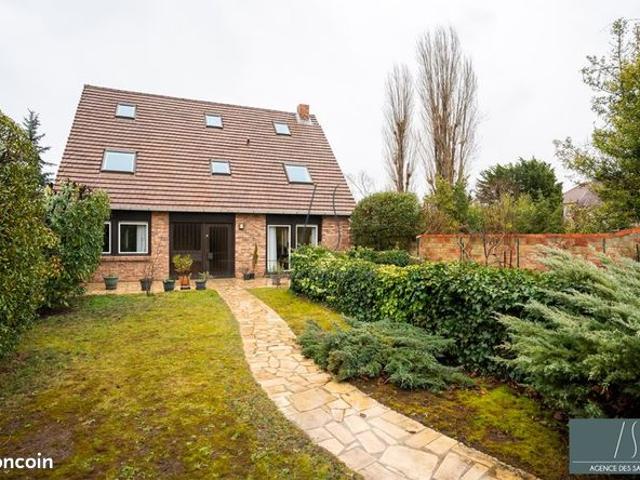 Maison 9 pièces 215 m²