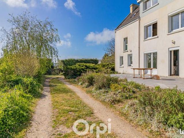 Maison 9 pièces 215 m²