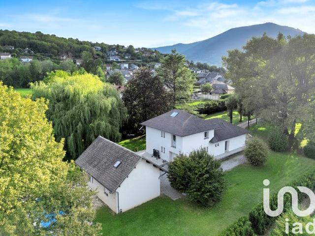 Maison 9 pièces 215 m²