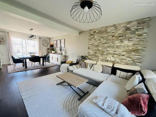 Maison 9 pièces 215 m²