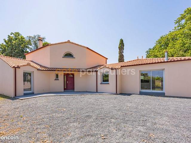 Maison 9 pièces 215 m²