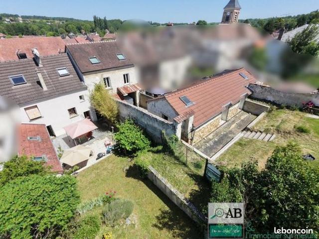 Maison 9 pièces 215 m²