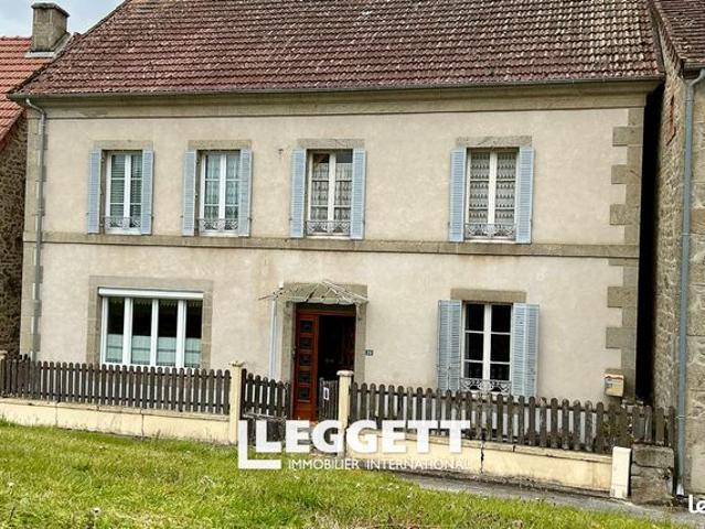 Maison 9 pièces 216 m²