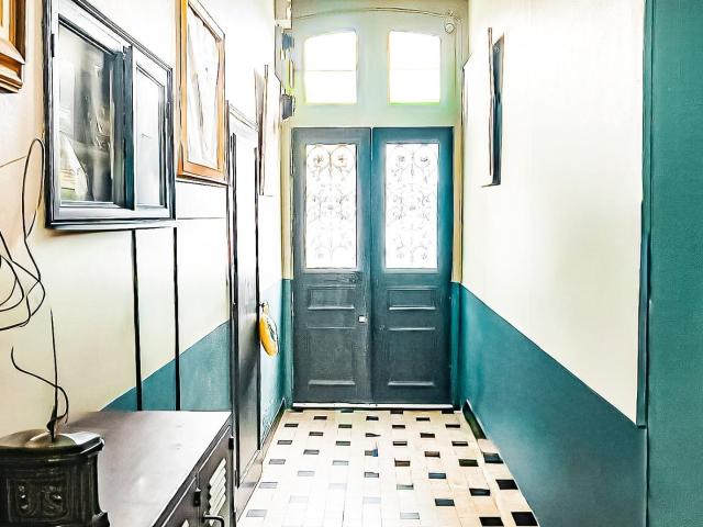 Maison 9 pièces 216 m²