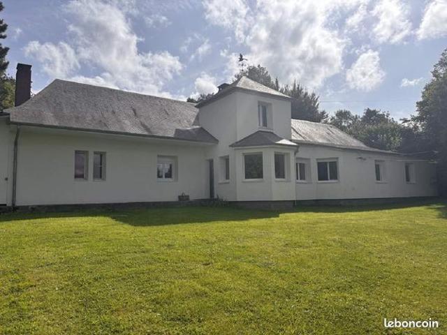 Maison 9 pièces 216 m²