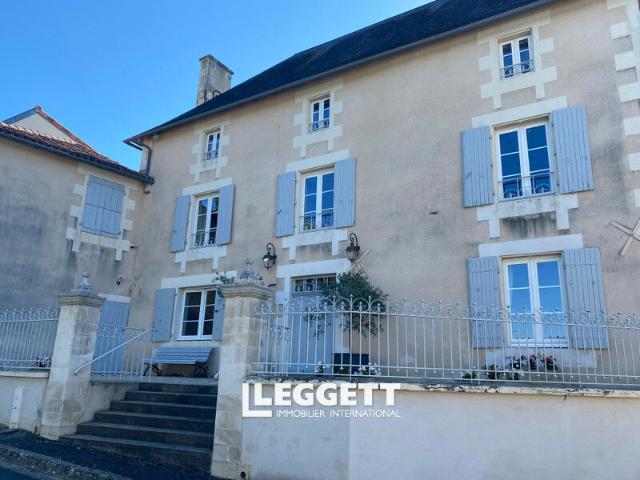 Maison 9 pièces 216 m²