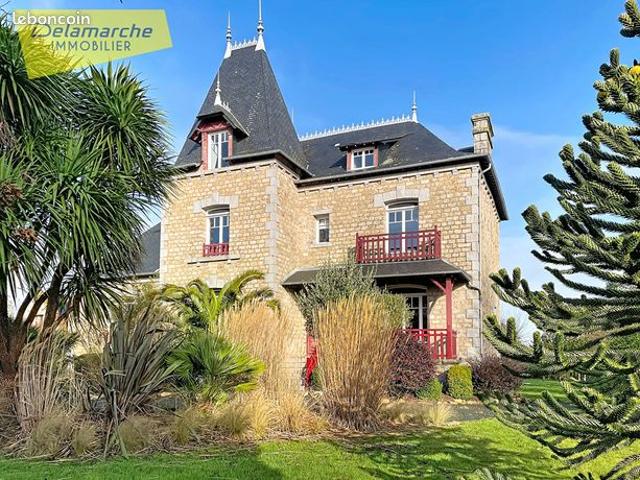 Maison 9 pièces 216 m²