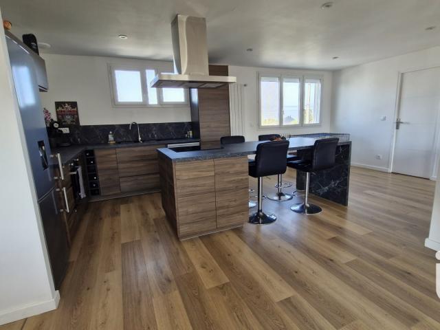 Maison 9 pièces 216 m²
