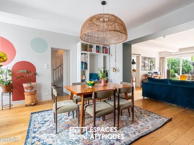 Maison 9 pièces 216 m²