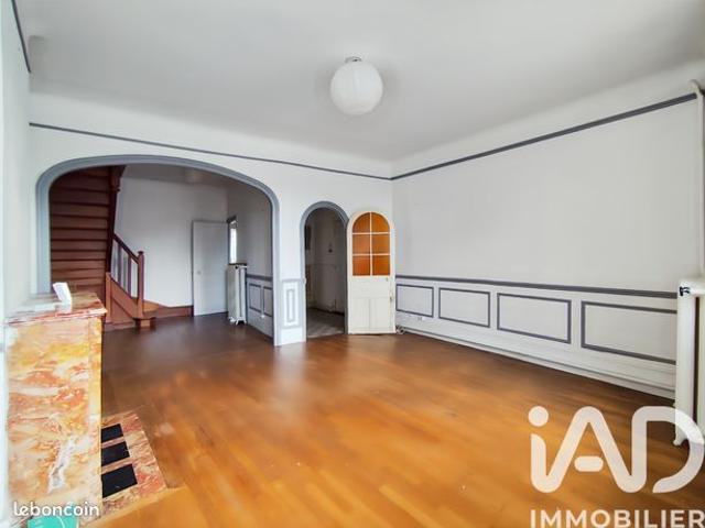 Maison 9 pièces 217 m²