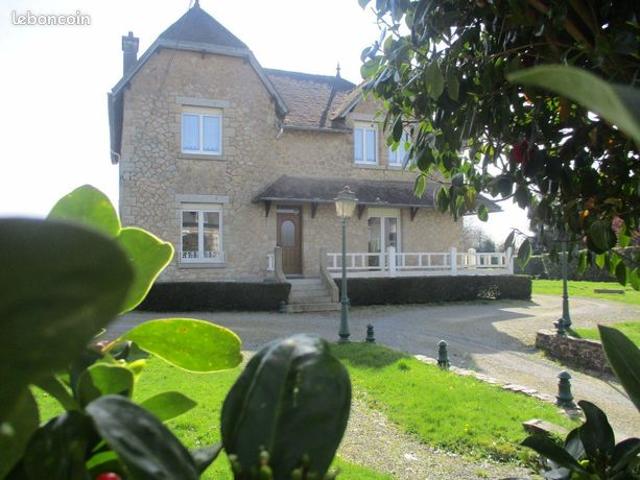 Maison 9 pièces 217 m²