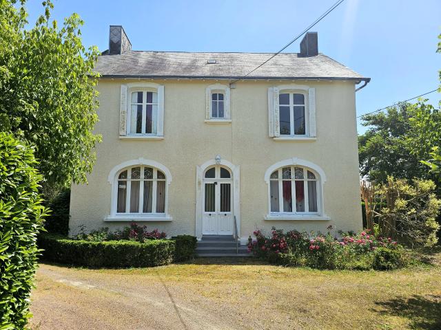 Maison 9 pièces 217 m²