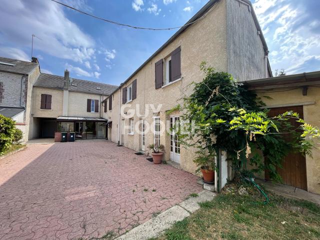 Maison 9 pièces 217 m²