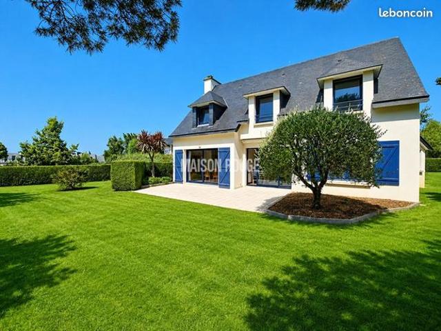 Maison 9 pièces 217 m²