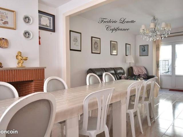 Maison 9 pièces 218 m²