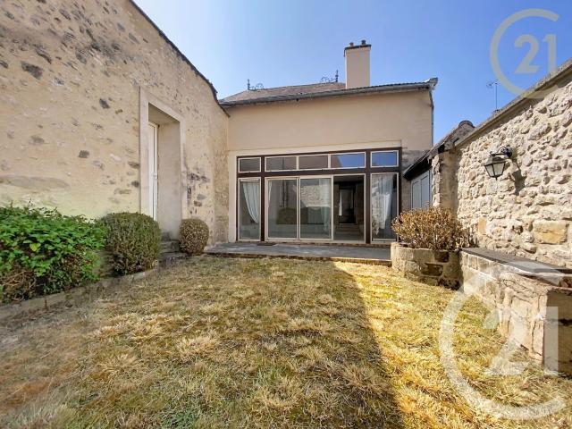 Maison 9 pièces 218 m²