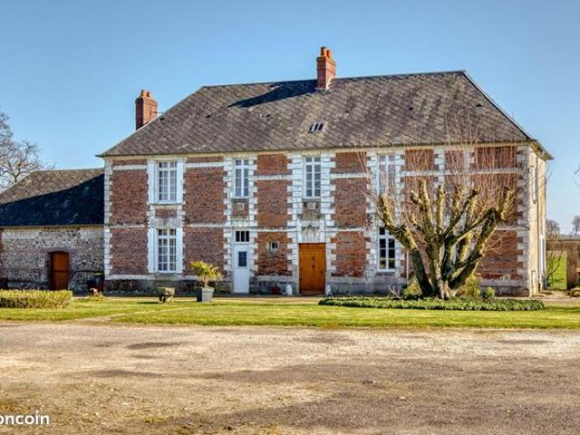 Maison 9 pièces 218 m²