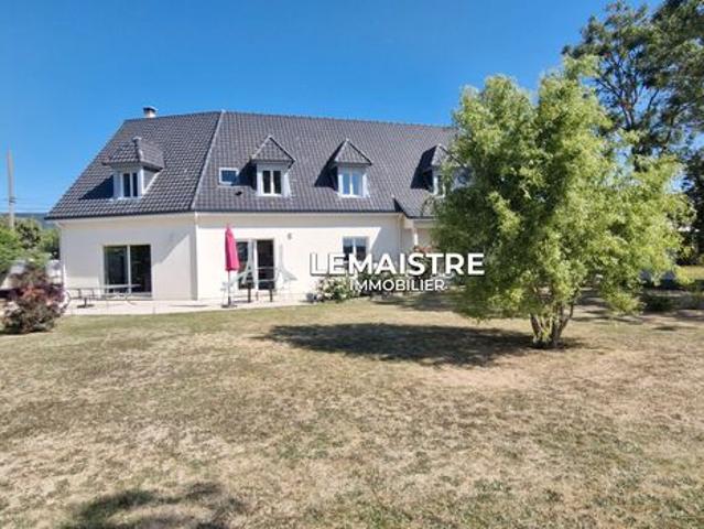 Maison 9 pièces 218 m²