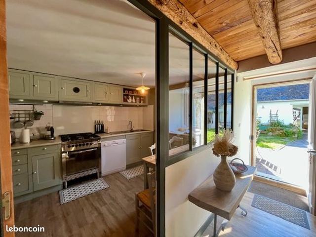 Maison 9 pièces 218 m²