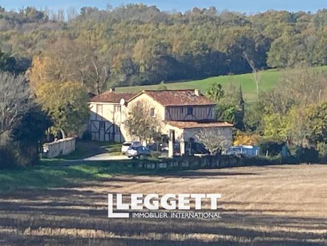 Maison 9 pièces 218 m²