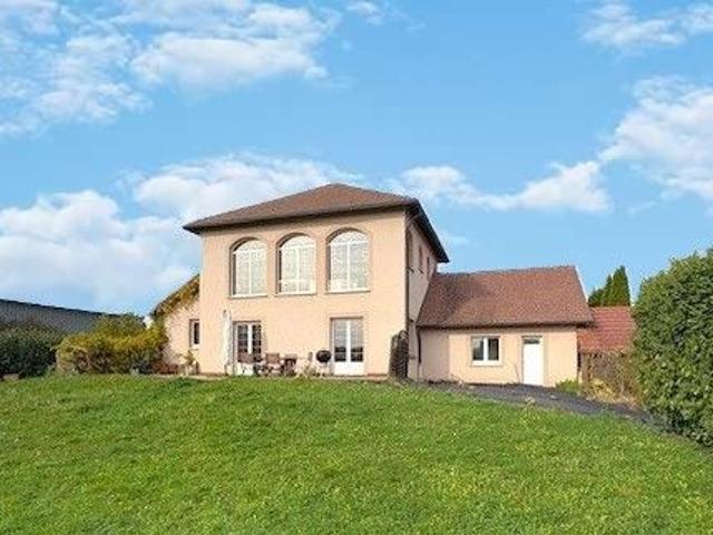 Maison 9 pièces 218 m²