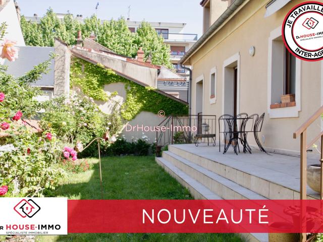 Maison 9 pièces 219 m²