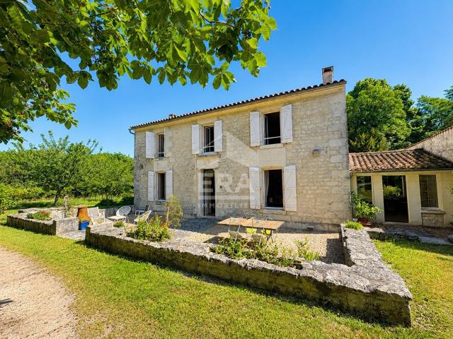 Maison 9 pièces 219 m²