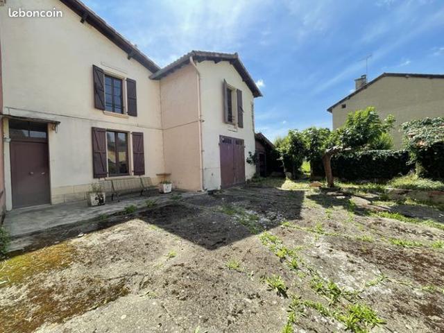 Maison 9 pièces 219 m²