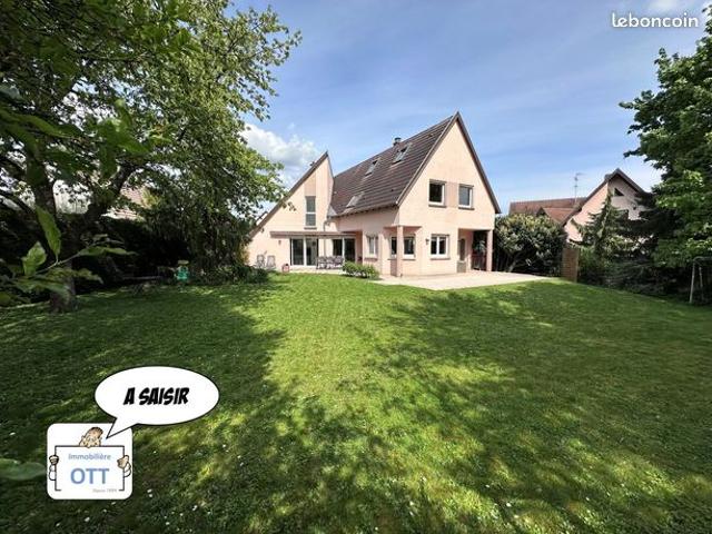 Maison 9 pièces 219 m²