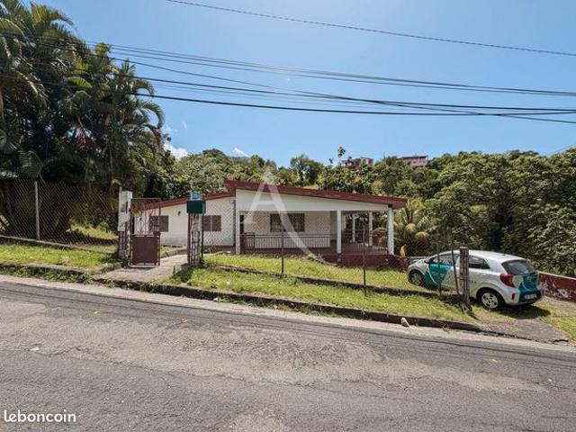 Maison 9 pièces 219 m²