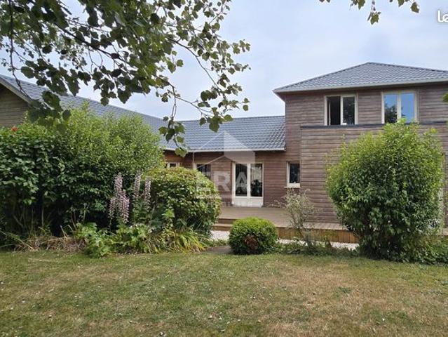 Maison 9 pièces 219 m²