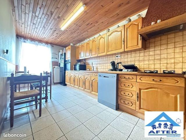 Maison 9 pièces 210 m²