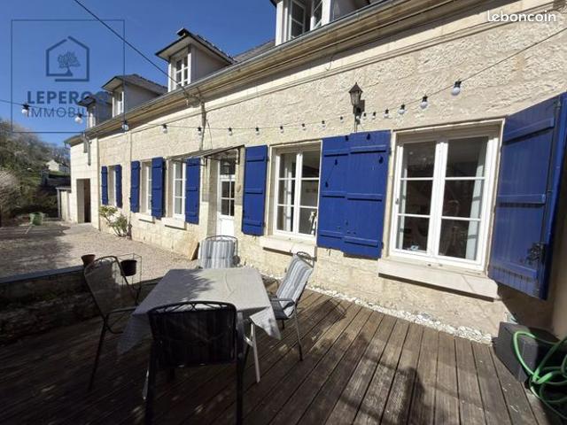 Maison 9 pièces 210 m²
