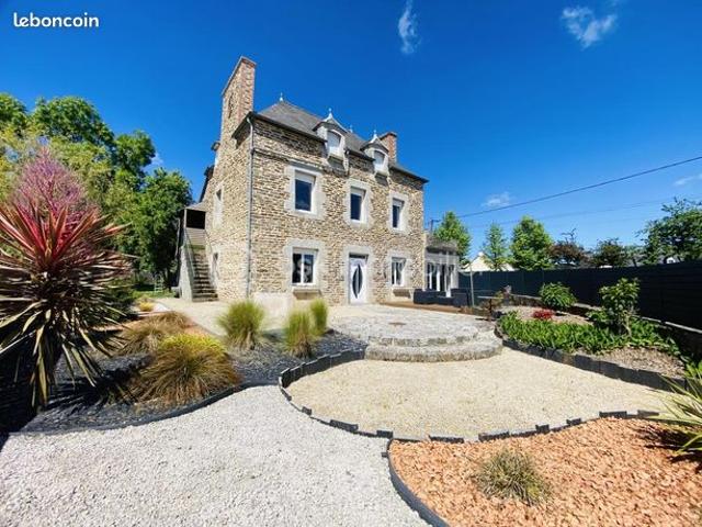 Maison 9 pièces 210 m²