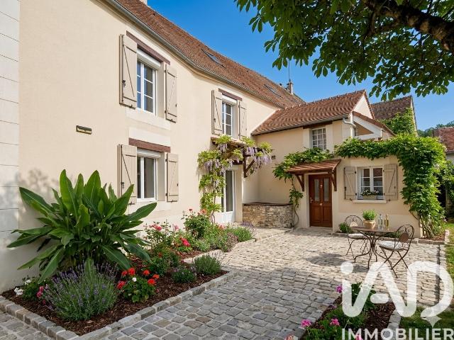 Maison 9 pièces 210 m²