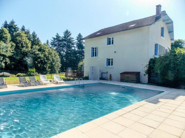 Maison 9 pièces 210 m²