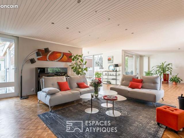 Maison 9 pièces 210 m²