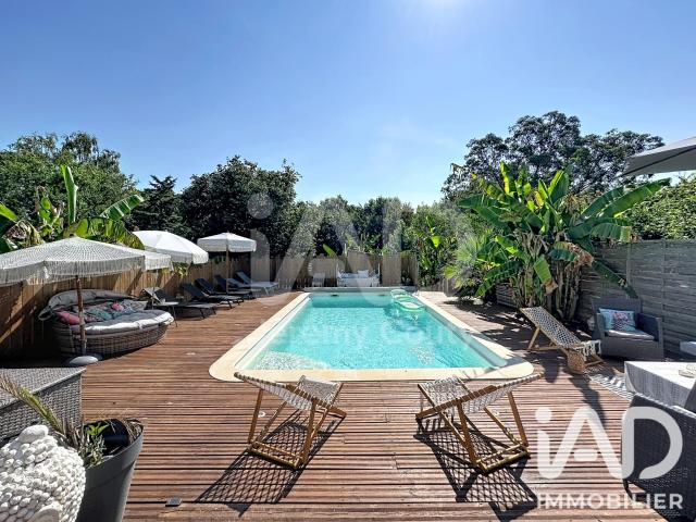 Maison 9 pièces 210 m²