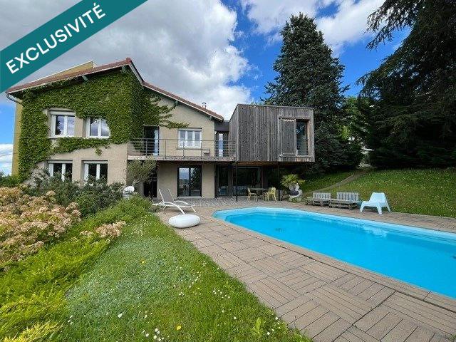 Maison 9 pièces 210 m²
