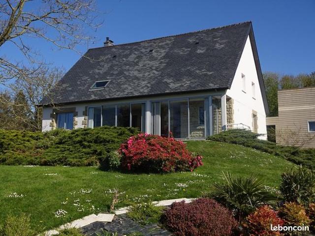 Maison 9 pièces 210 m²