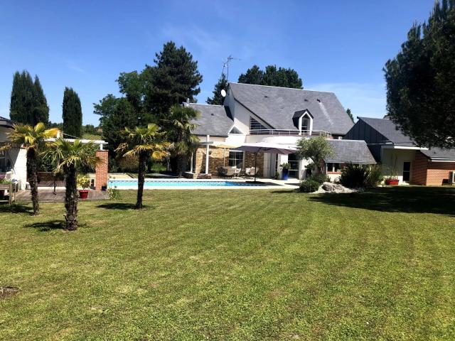 Maison 9 pièces 210 m²